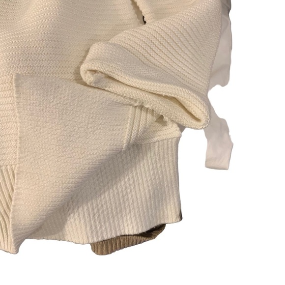 Twigg and Feather Isabelle Poncho Sweater - Canadian Made - Picture 8 of 9